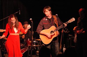 L-R: Kelly Prescott as Emmylou Harris and Anders Drerup as Gram Parsons 