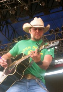 Jason Aldean opens the Puyallup Fair