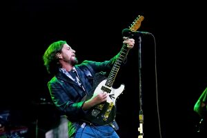 Eddie Vedder of Pearl Jam (Alex Crick photo)