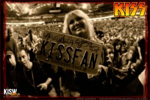 KISS fan at KeyArena (photo: Mike Savoia)