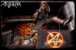 Anthrax (photo: Mike Savoia)