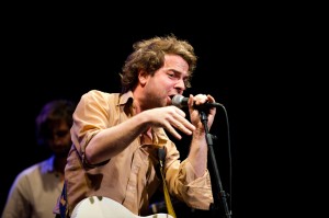 Taylor Goldsmith of Dawes (photo: Jim Bennett)