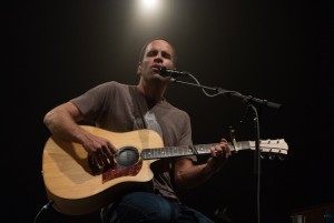 Jack Johnson (photo: Jim Bennett)