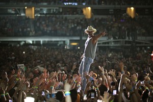 kenny-chesney-jill-trunnell Kenny Chesney (photo: Jill Trunnell)