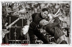 lenny-kravitz_060411_0005 Lenny Kravitz (photo: Mike Savoia)