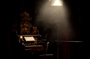 Neil Young's organ (photo: Jim Bennett)