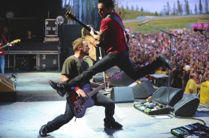 pearl-jam-live Pearl Jam live (photo: Karen Loria)
