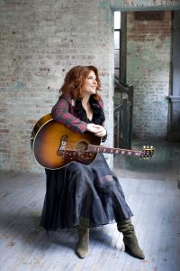 Rosanne Cash (photo: Deborah Feingold)