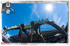 The Claw at Qwest Field (photo: Mike Savoia)